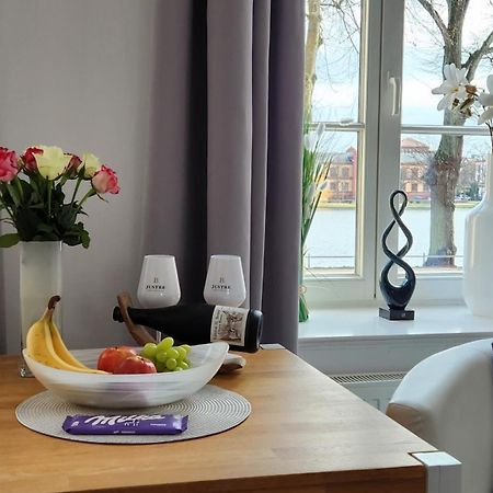 Das Ferienapartment Alexandrine Direkt Am Pfaffenteich Mit Eigenem Parkplatz Schwerin  Phòng bức ảnh