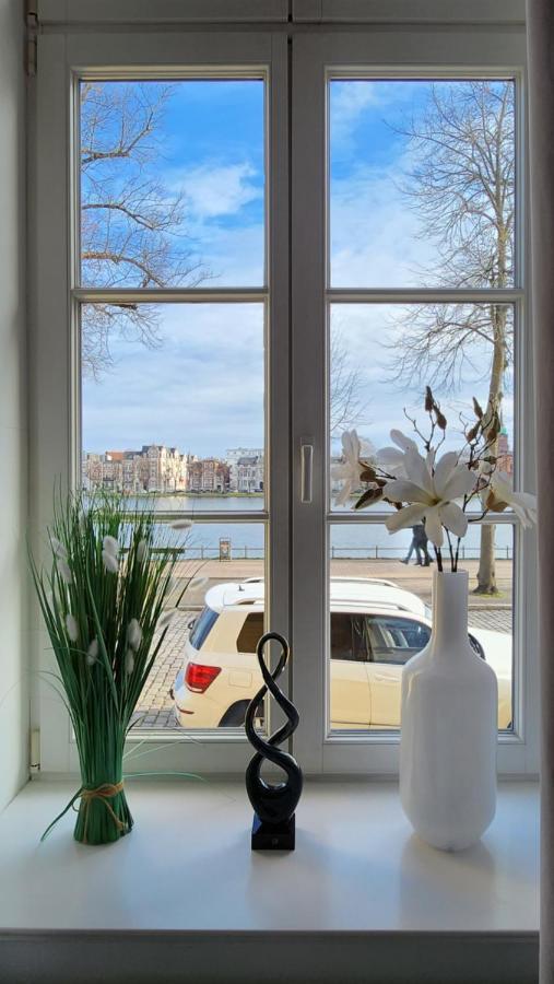 Das Ferienapartment Alexandrine Direkt Am Pfaffenteich Mit Eigenem Parkplatz Schwerin  Ngoại thất bức ảnh